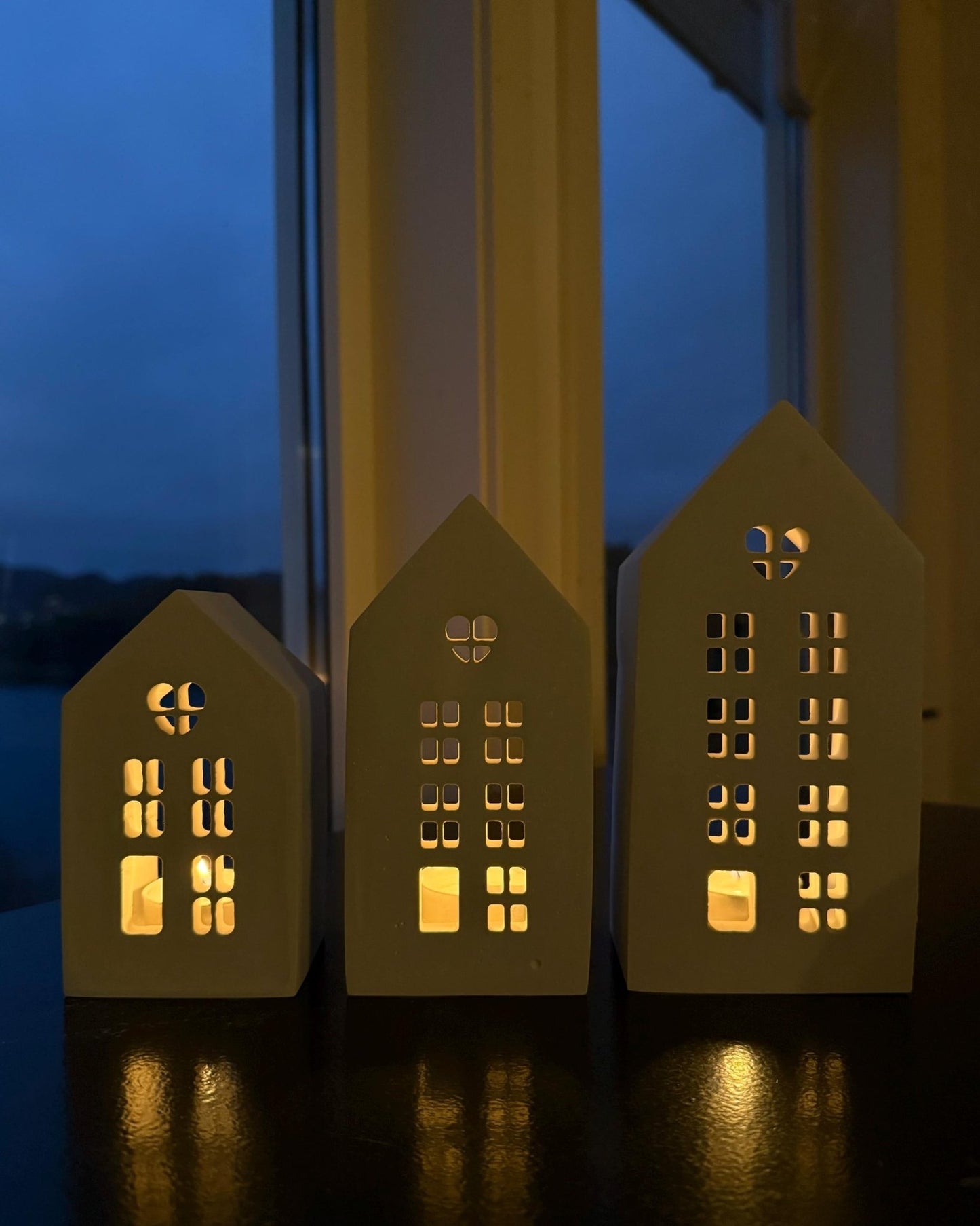 Handcrafted Holiday Candle House - Concrete Christmas Decoration - Dustivy