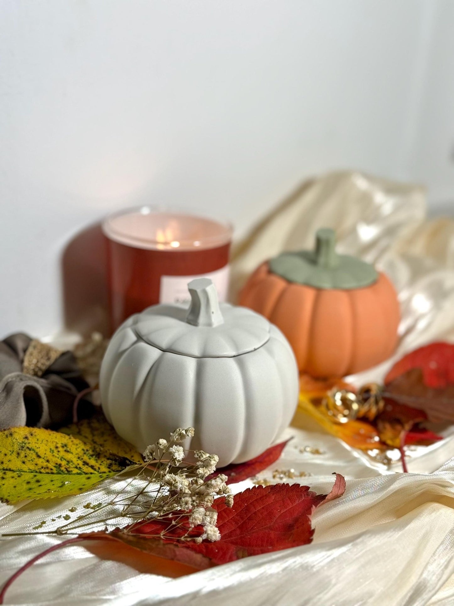 Handcrafted Plaster Pumpkin Candle Holder: A Cozy Candle and Jewelry Holder - Dustivy