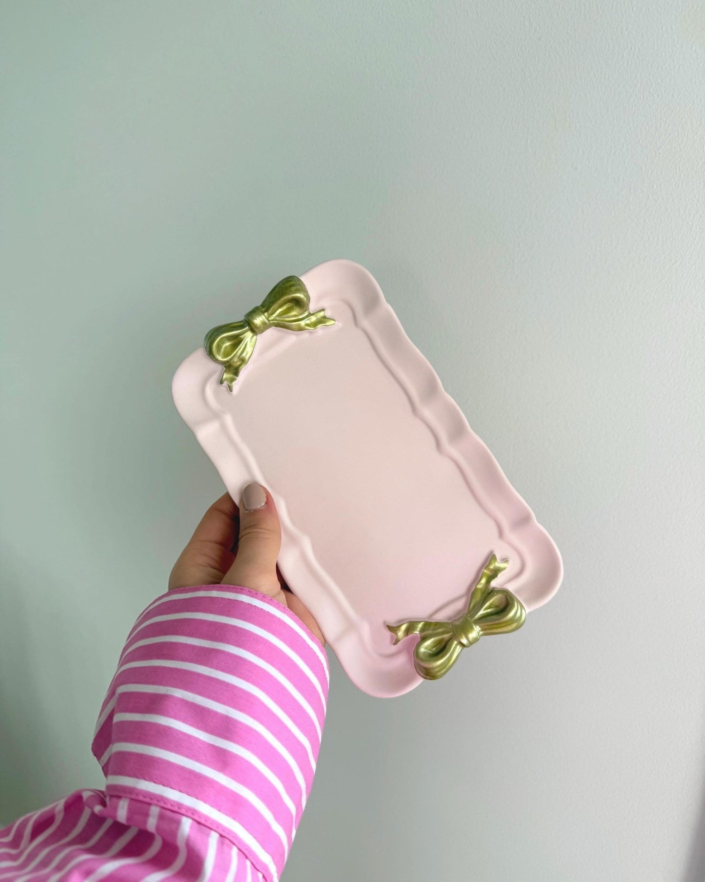 Handmade Concrete Bubble Tray – Perfect for Jewelry, Candles, Coffee, Cosmetics, and Perfumes - Dustivy
