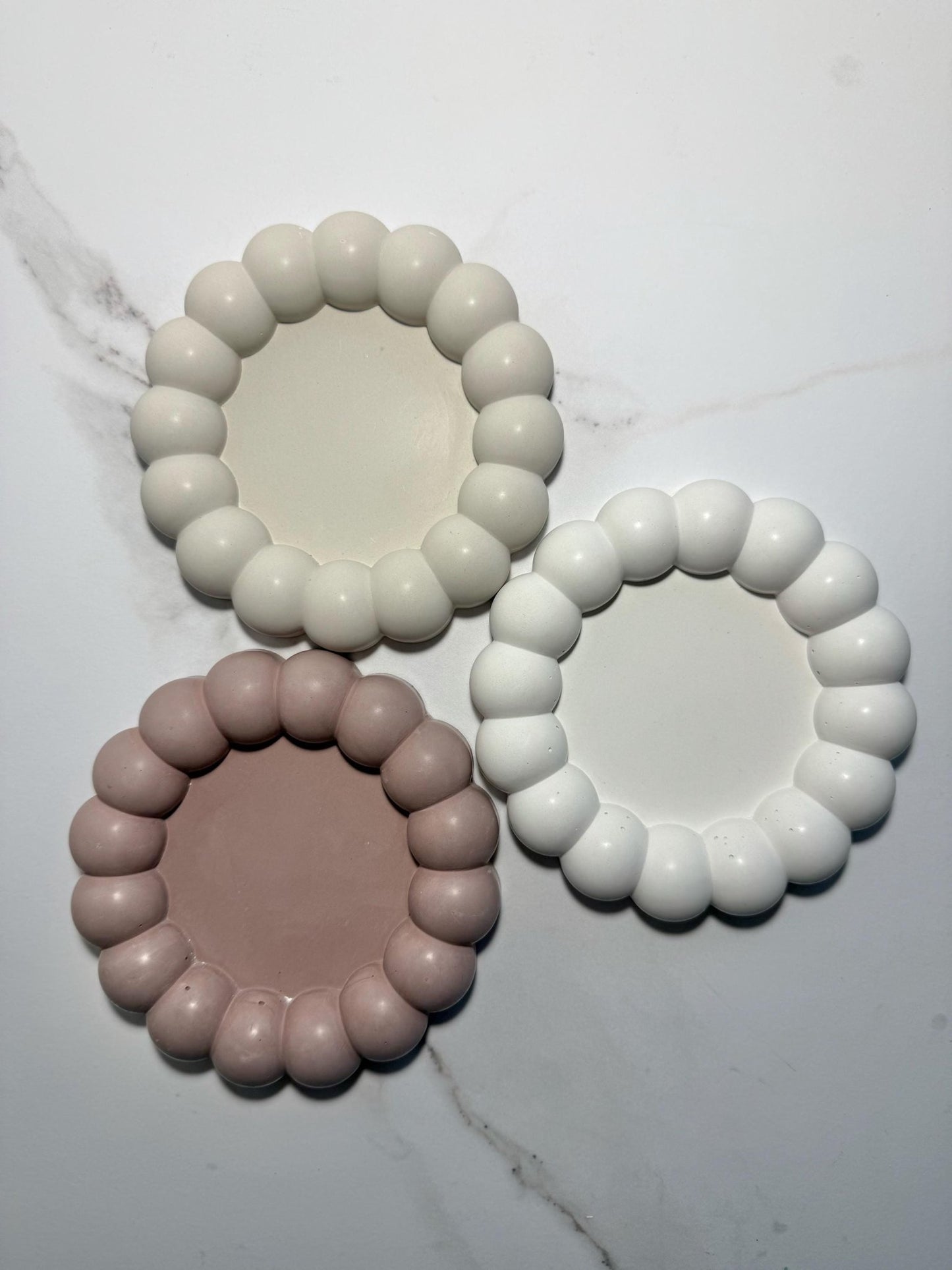Handmade Concrete Bubble Tray – Perfect for Jewelry, Candles, Coffee, Cosmetics, and Perfumes - Dustivy