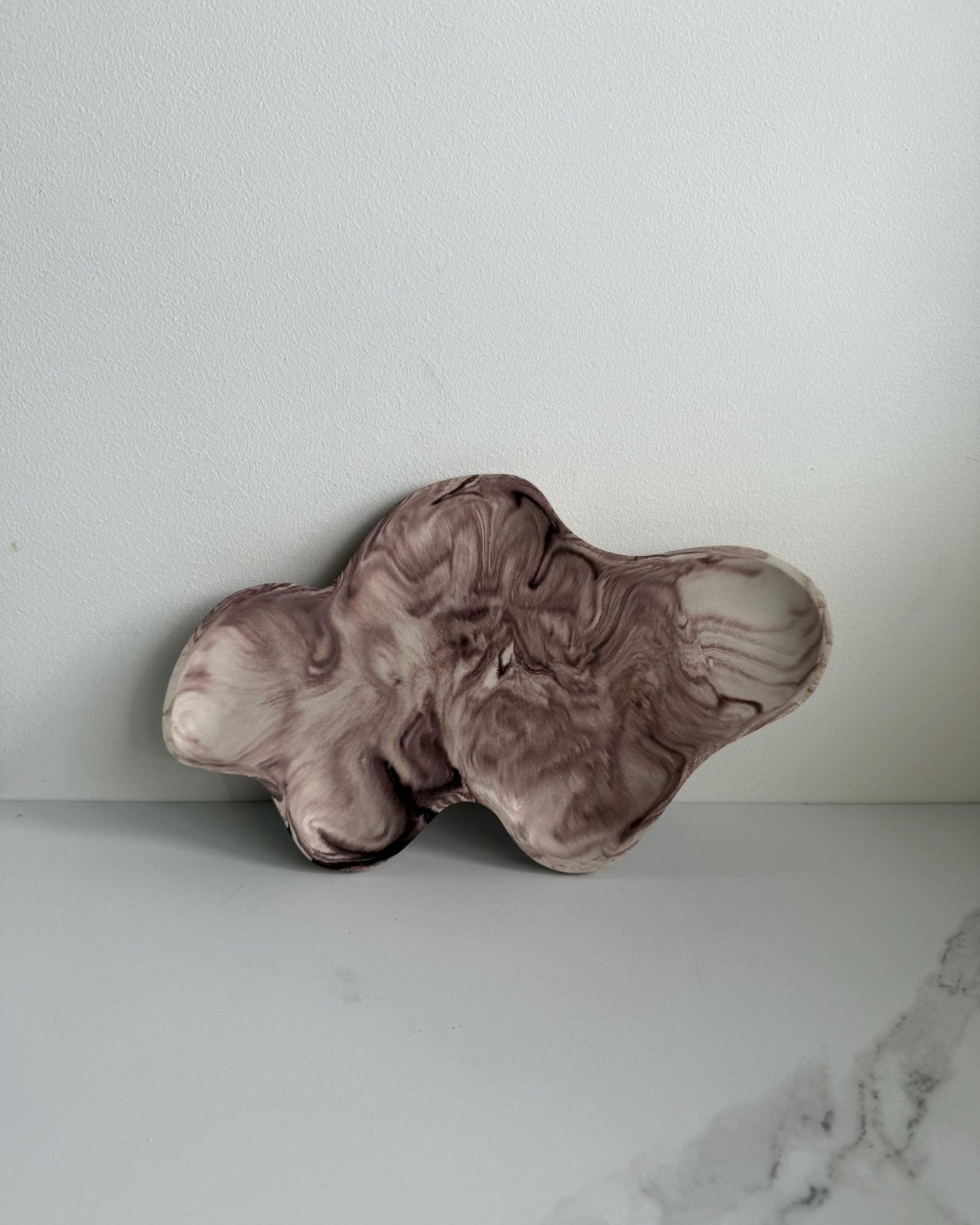 Handmade Concrete Cloudlet Tray – Perfect for Jewelry, Candles, Coffee, Cosmetics, and Perfumes - Dustivy