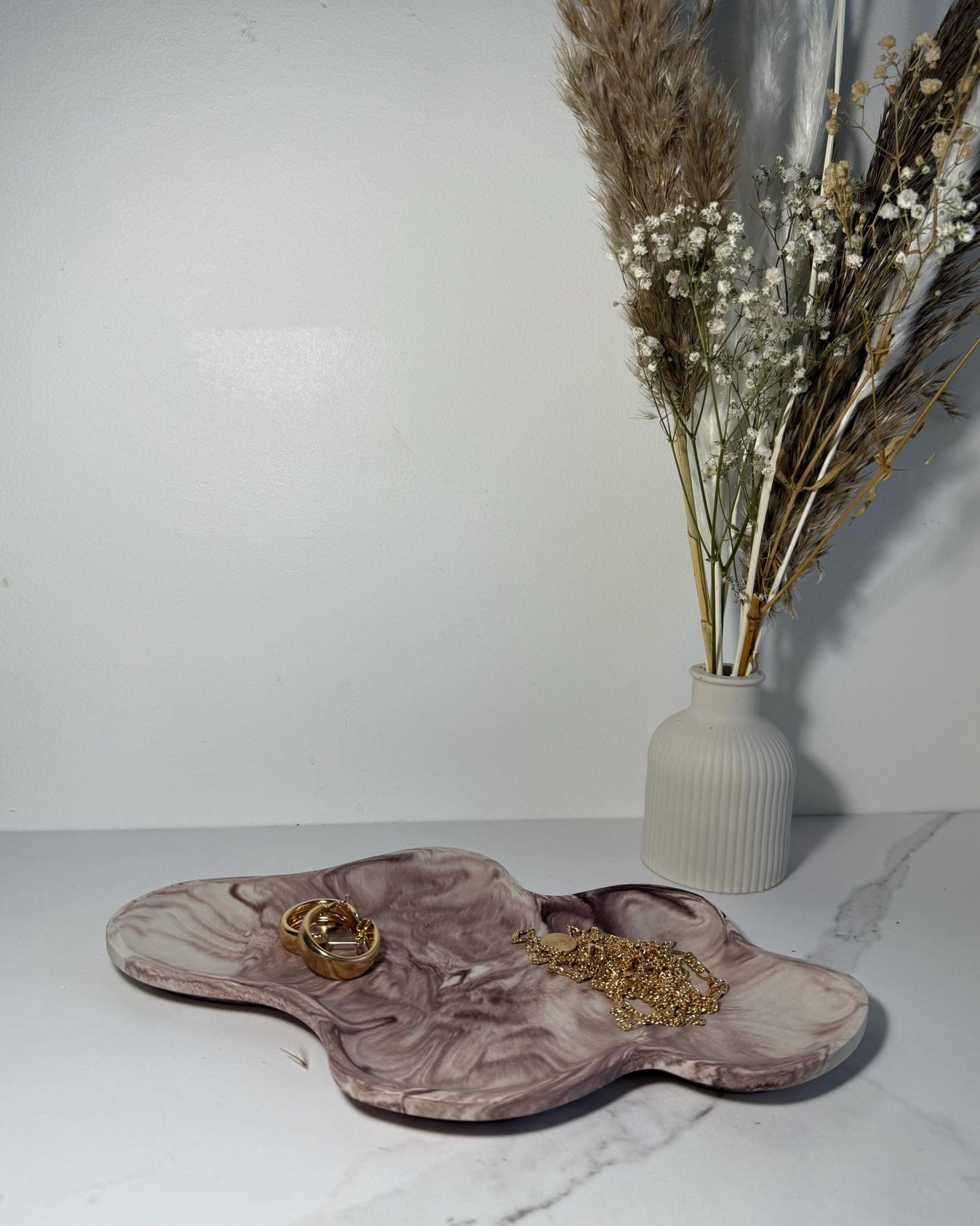 Handmade Concrete Cloudlet Tray – Perfect for Jewelry, Candles, Coffee, Cosmetics, and Perfumes - Dustivy