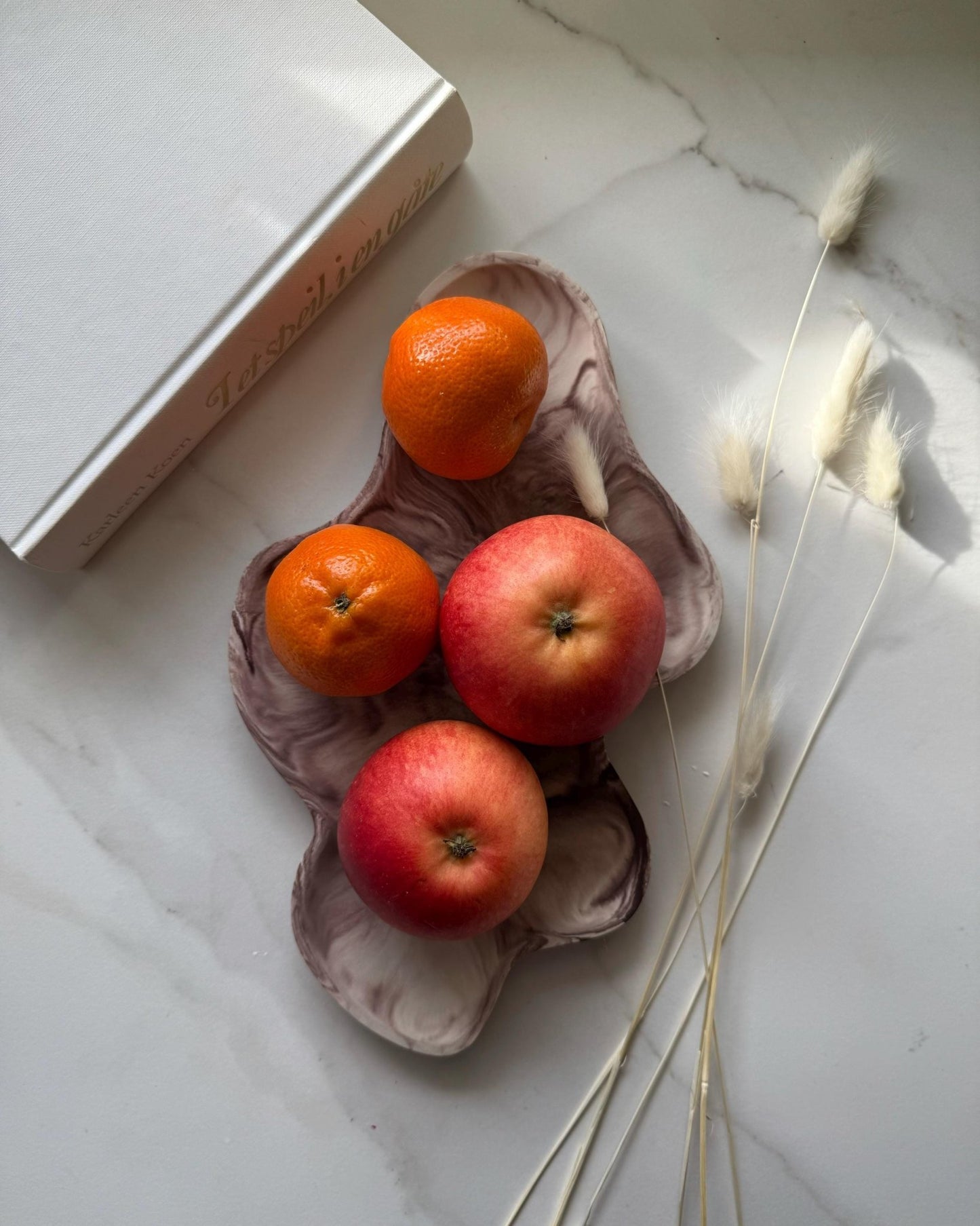 Handmade Concrete Cloudlet Tray – Perfect for Jewelry, Candles, Coffee, Cosmetics, and Perfumes - Dustivy