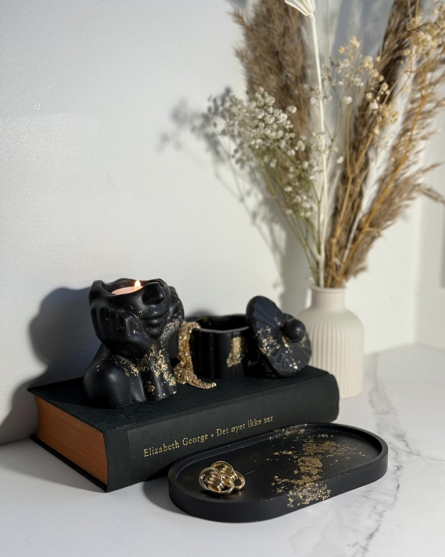 Handmade Concrete Dame Set – Perfect for Jewelry, Candles, Coffee, Cosmetics, and Perfumes - Dustivy