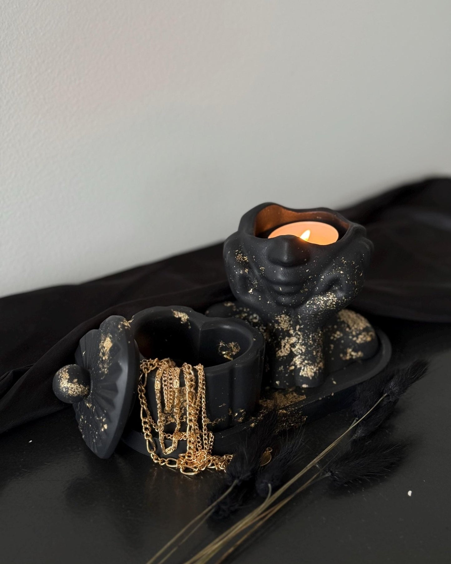 Handmade Concrete Dame Set – Perfect for Jewelry, Candles, Coffee, Cosmetics, and Perfumes - Dustivy