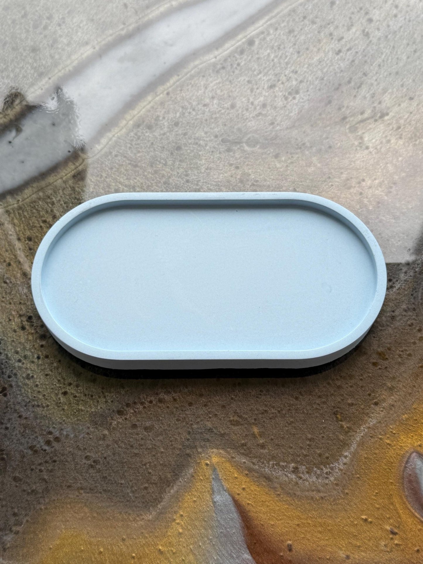 Handmade Concrete Oval Tray – Perfect for Jewelry, Candles, Coffee, Cosmetics, and Perfumes - Dustivy