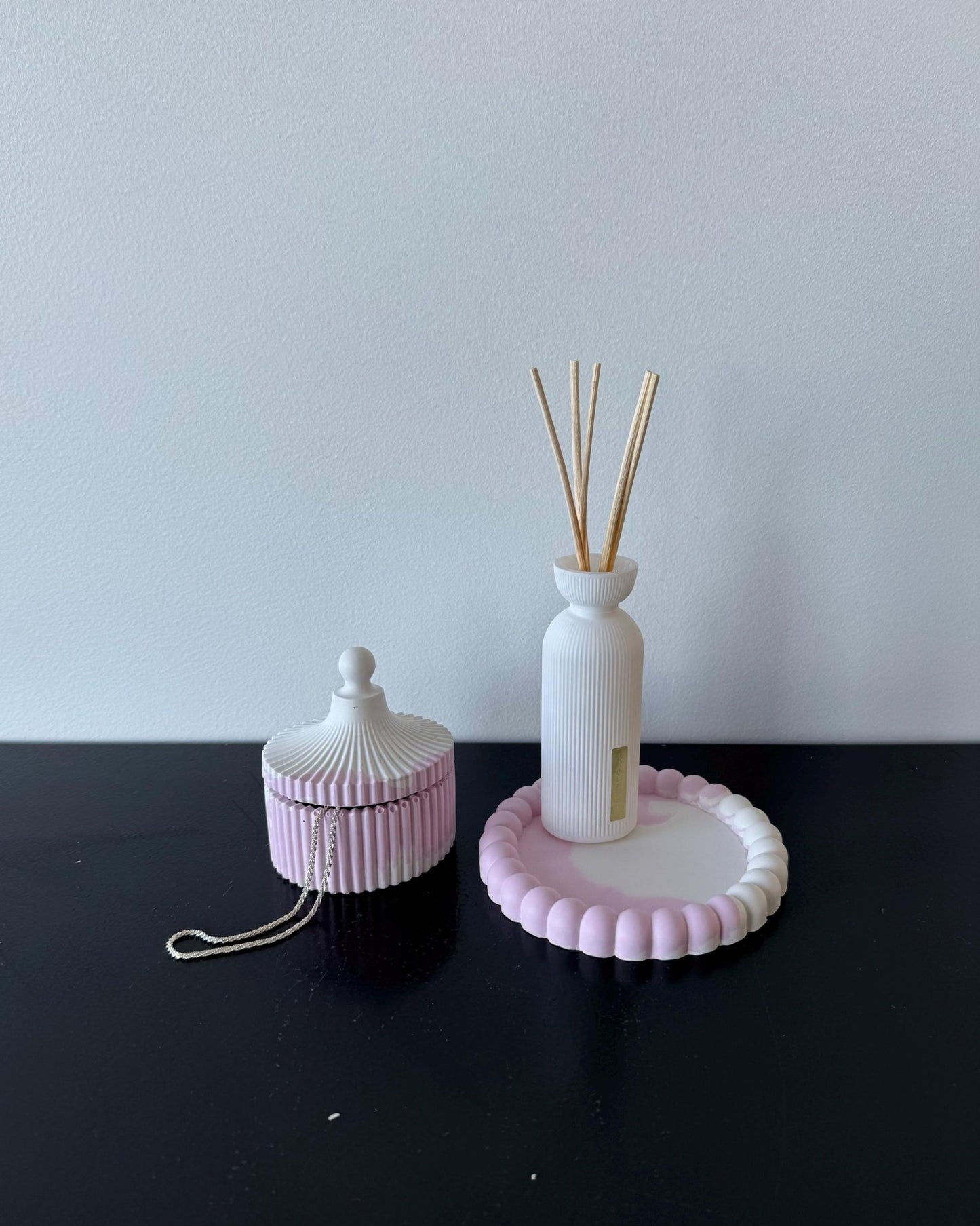 Handmade Concrete Sarenity Set – Perfect for Jewelry, Candles, Coffee, Cosmetics, and Perfumes - Dustivy